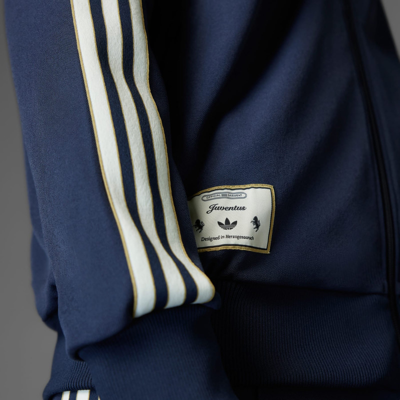 Juventus Terrace Icons Track Top 9