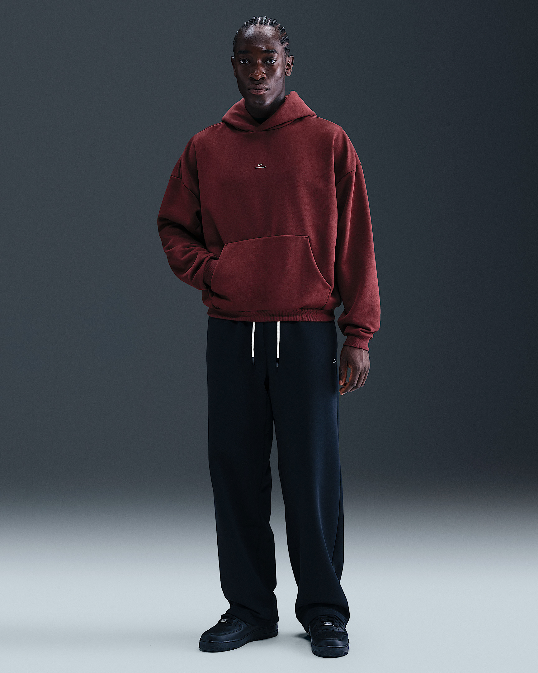 Nike Standard Issue Men's Therma-FIT Brushed Basketball Pullover Hoodie - 4