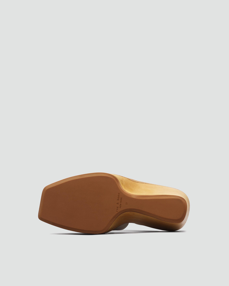 Santiago Wedge Clog - Leather
Platform Sandal 5