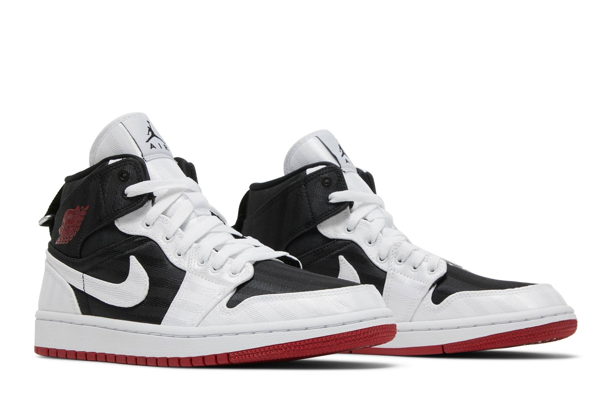 Wmns Air Jordan 1 Mid SE Utility 'White Black Gym Red' - 8