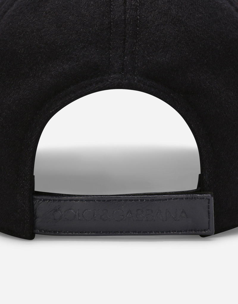 Baseball cap with branded tag 3
