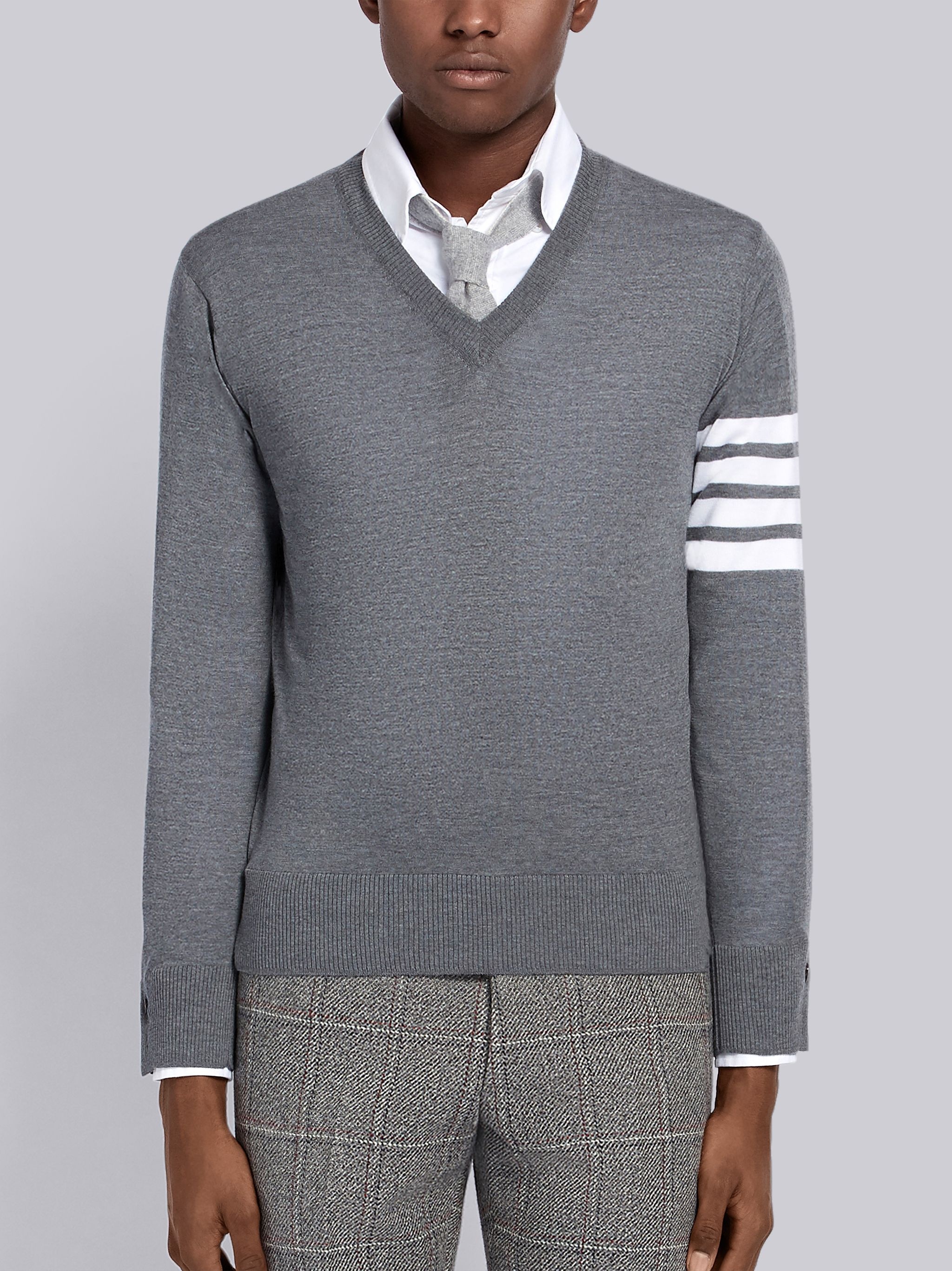 Medium Grey Finemerino Wool 4-bar V-neck Pullover - 1