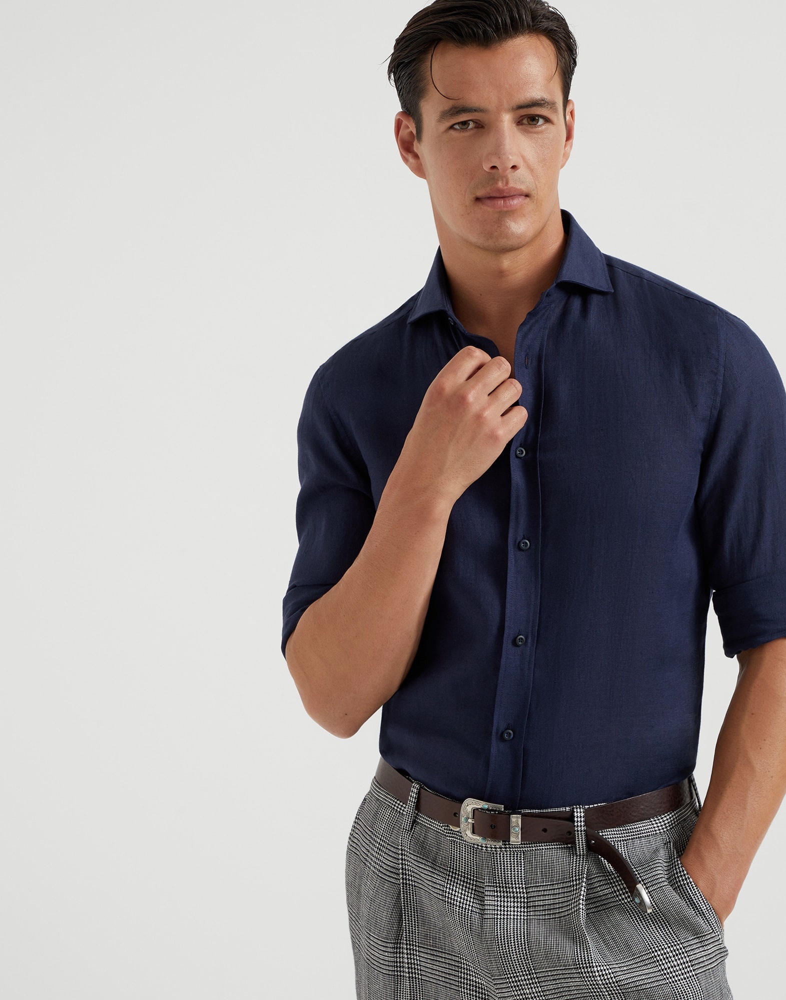 Linen easy fit shirt with spread collar - 4