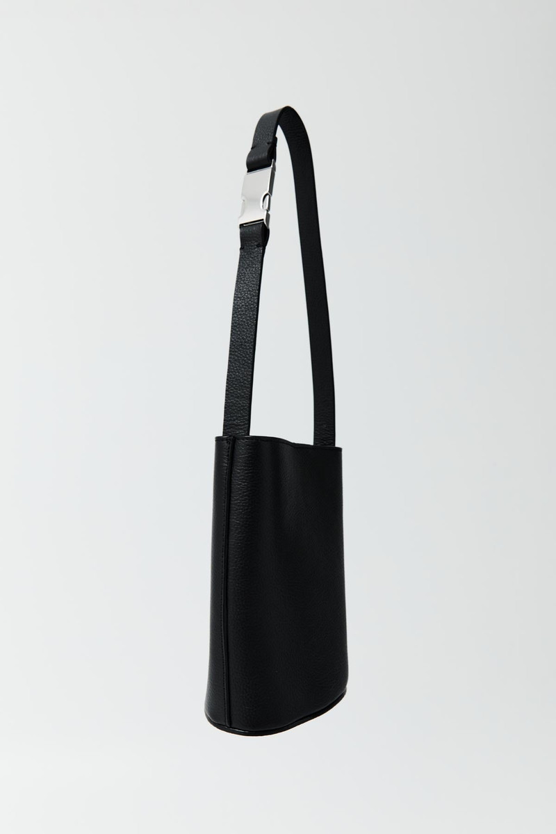 ST. AGNI Adjustable Bucket Bag - Black outlook