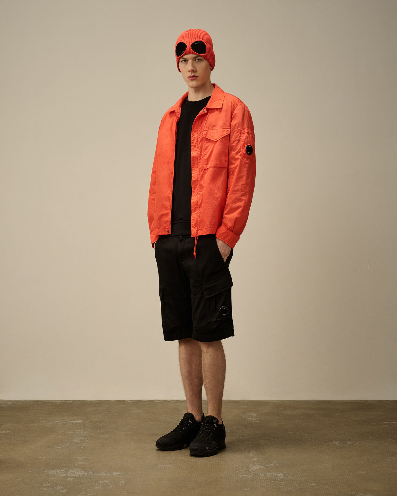 Stretch Sateen Cargo Shorts - 2
