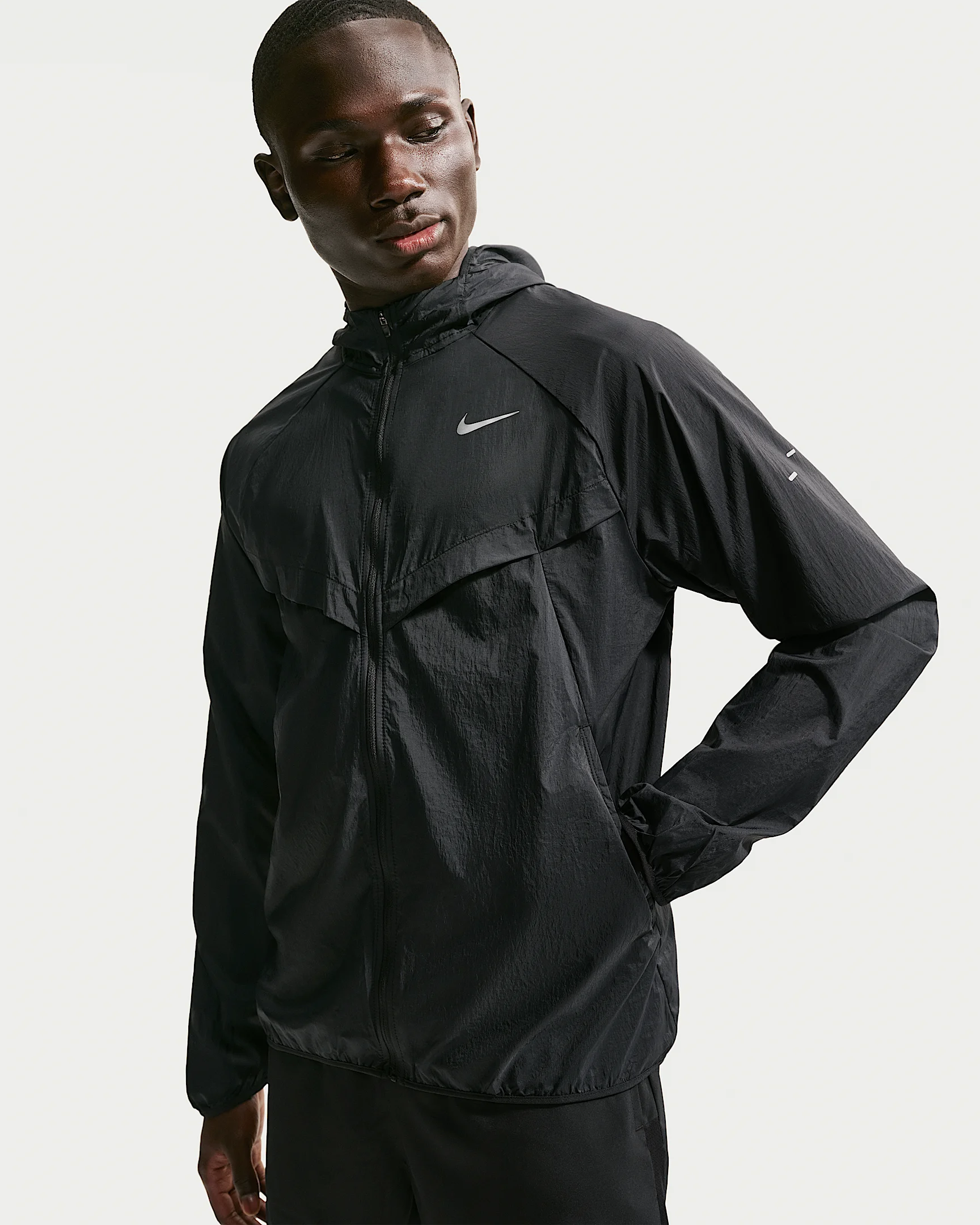 Nike Stride Men's Repel UV Running Jacket - 1