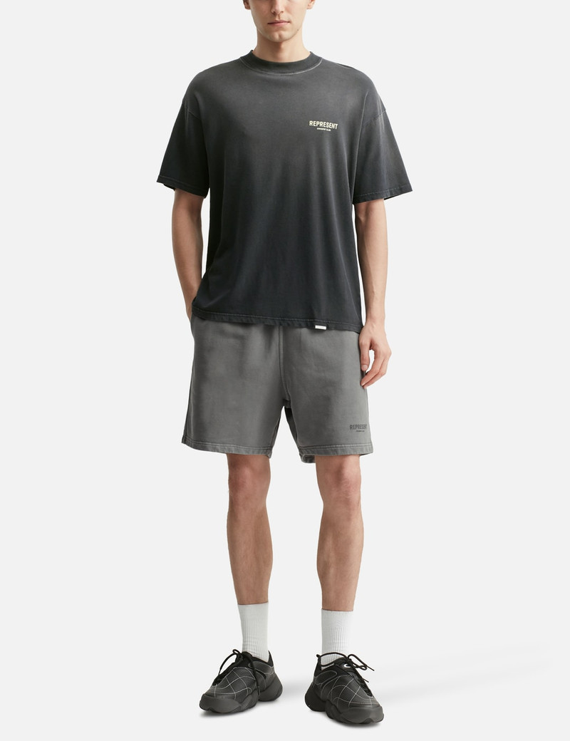REPRESENT REPRESENT OWNERS CLUB SHORT outlook