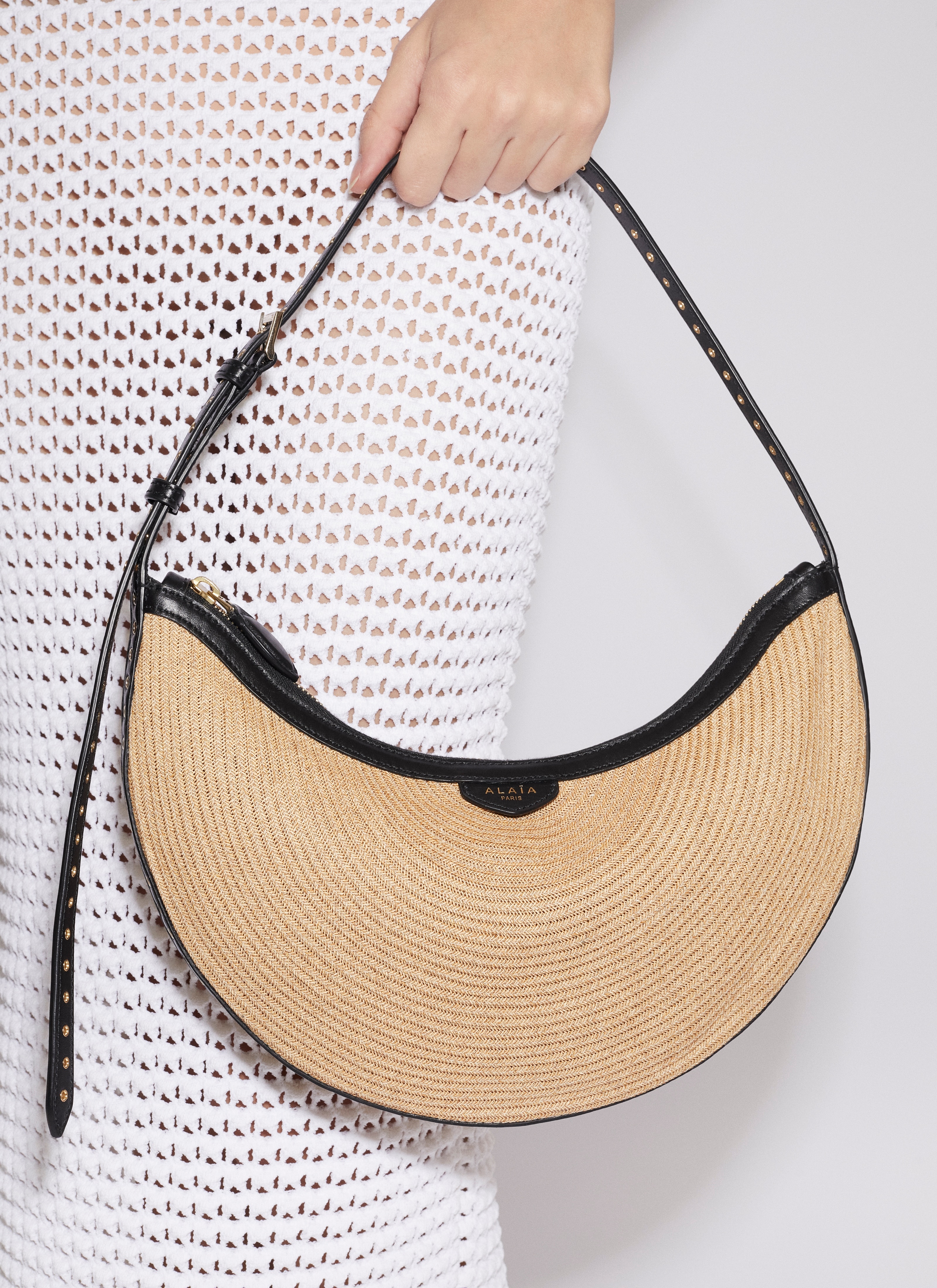 Alaïa ONE PIECE DEMI LUNE BAG IN PAPER STRAW | REVERSIBLE