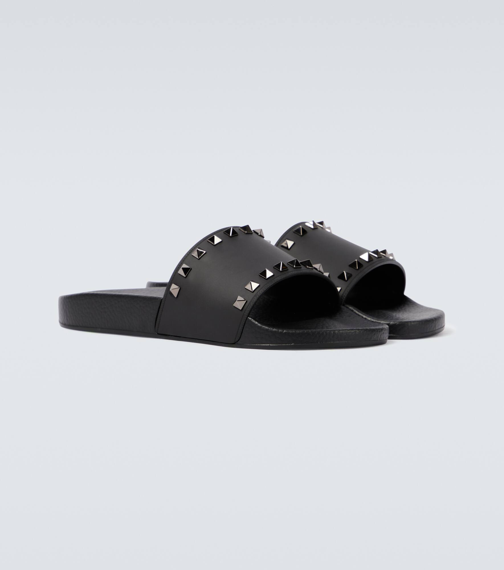 Rockstud slides - 5