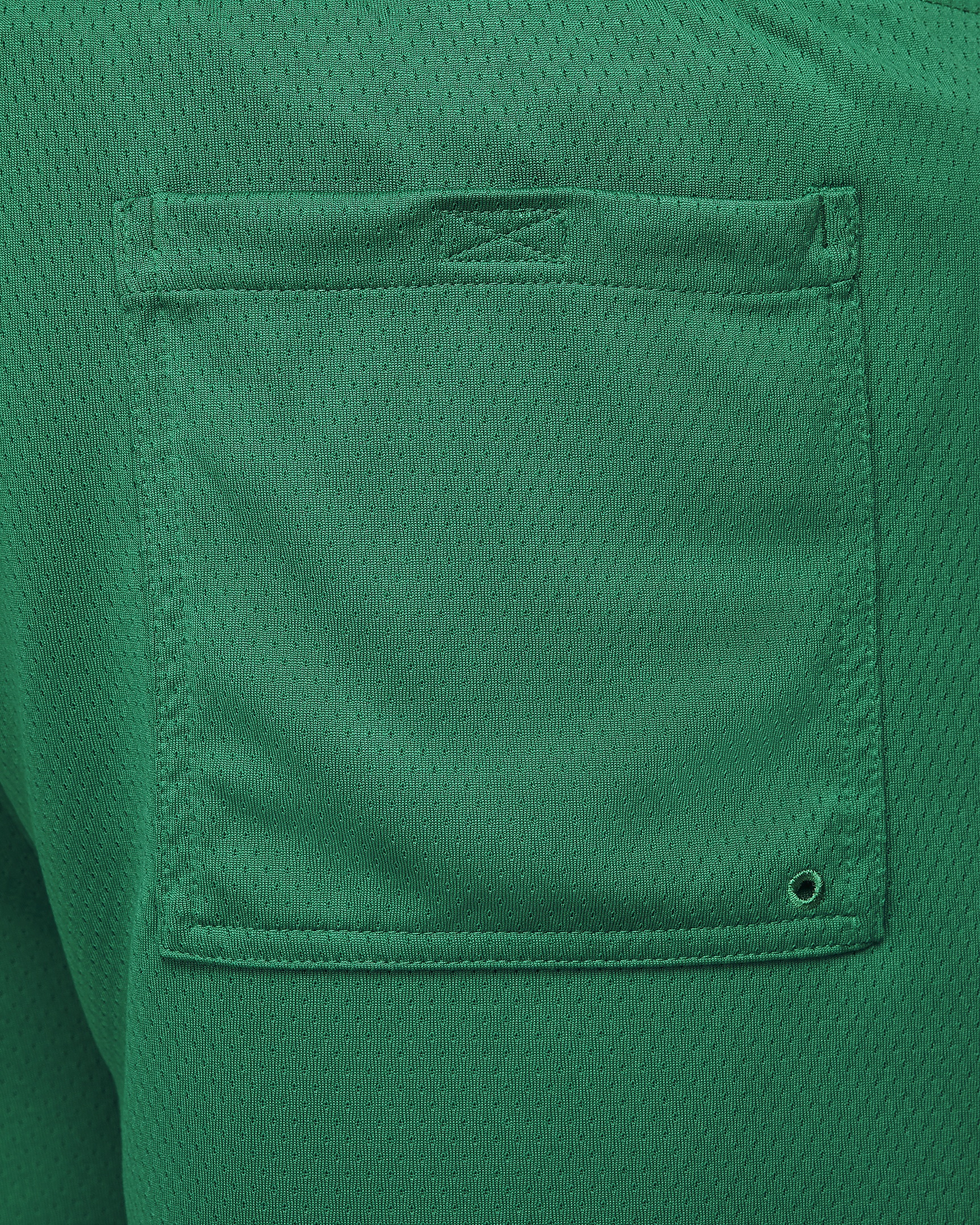 Nike Club Men's Mesh Flow Shorts - 13