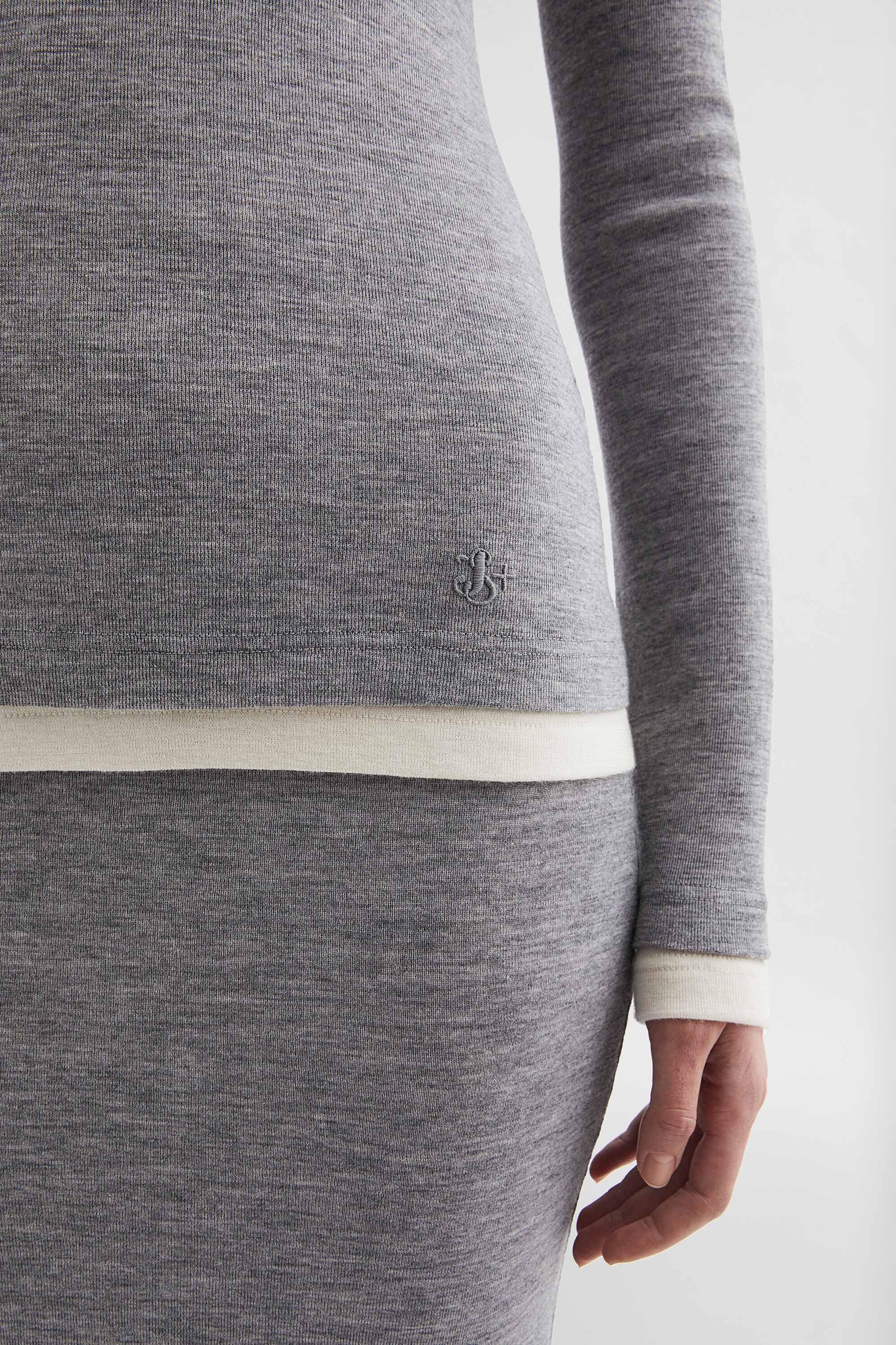 Lightweight Wool Layered T-Shirt - 7