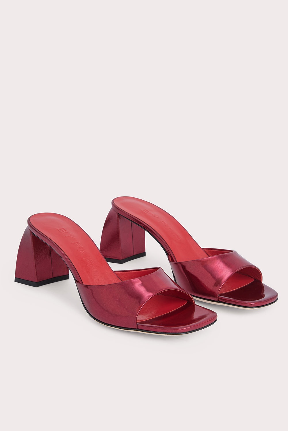 Romy Red Iridescent Lac - 2