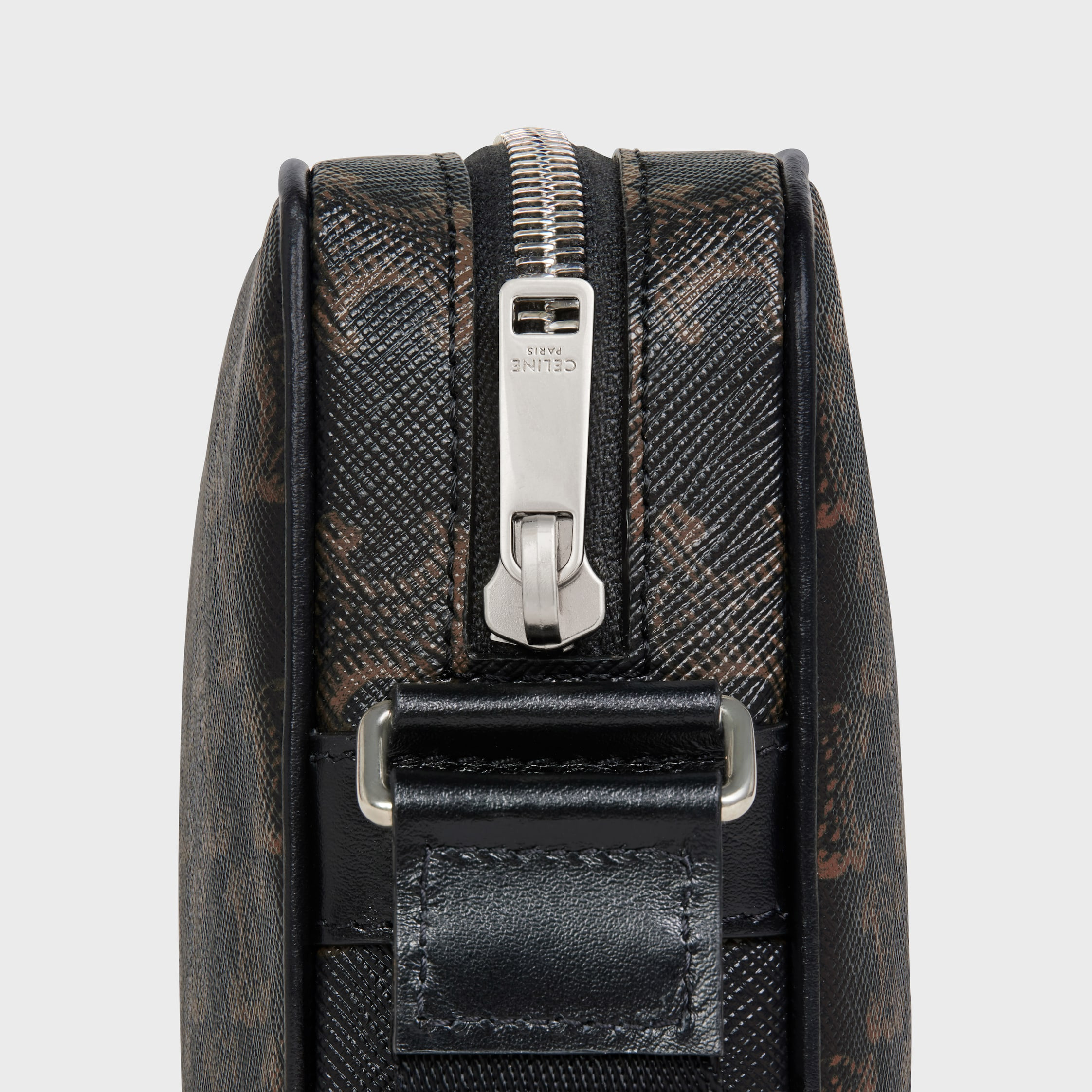 Medium Messenger bag in Triomphe Canvas - 5