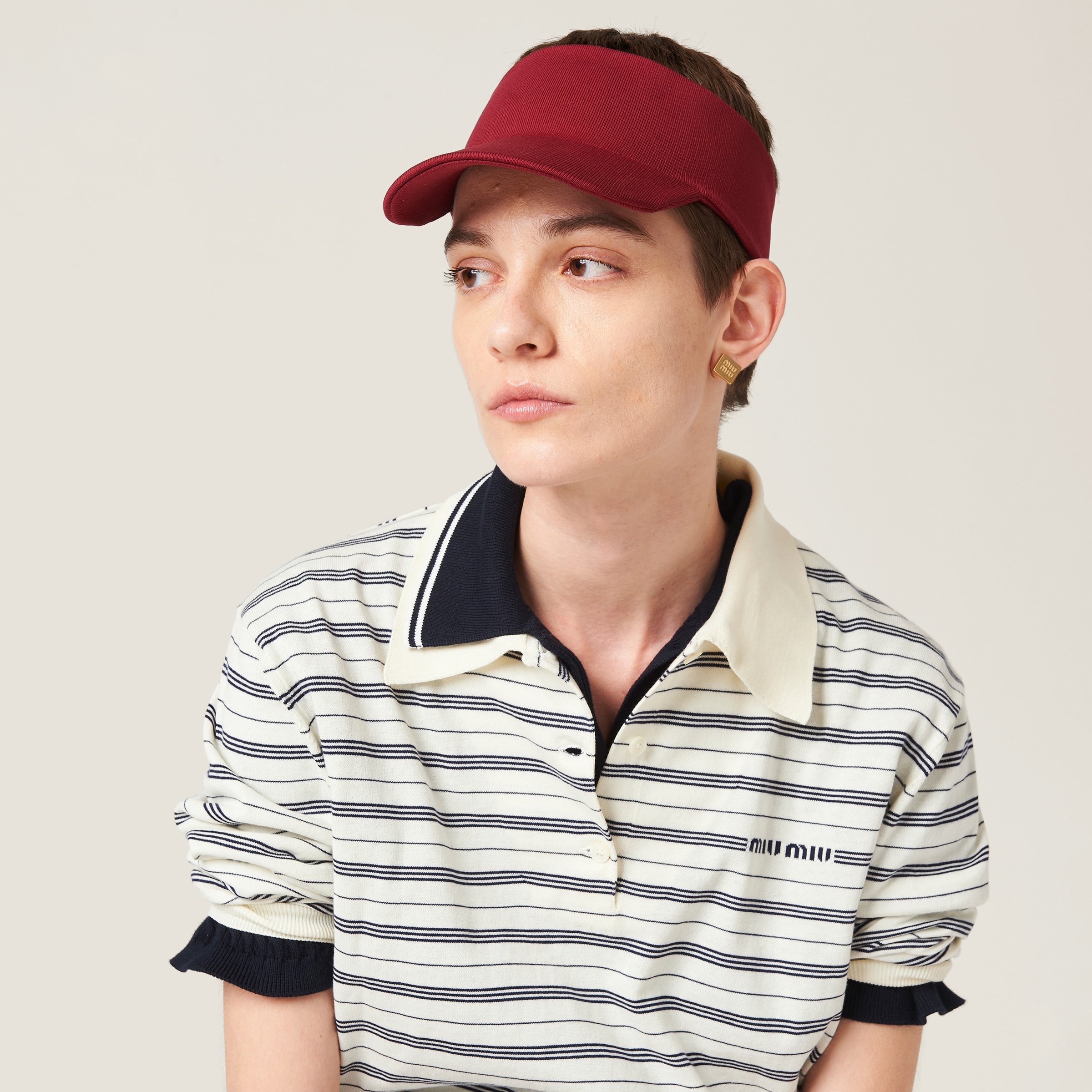 Nylon visor with pouch - 2