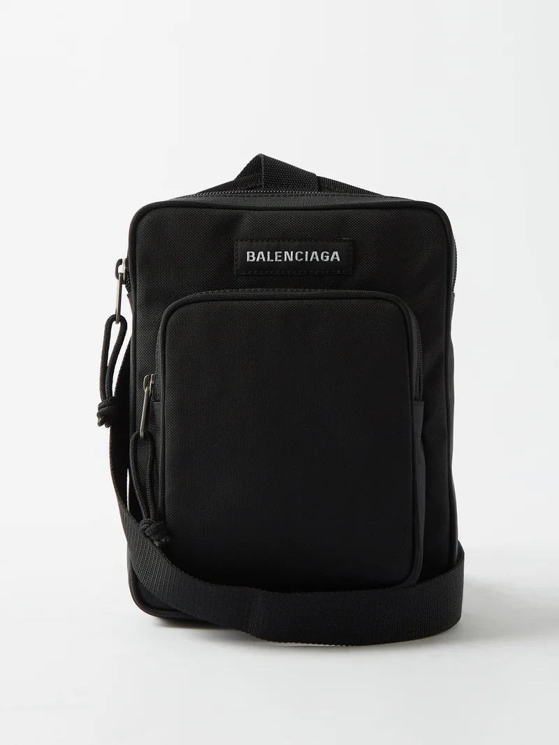 【Balenciaga】EXPLORER CROSSB MESS◆6202602AA29 Balenciaga Men's Explorer Crossbody Messenger Bag | Neiman