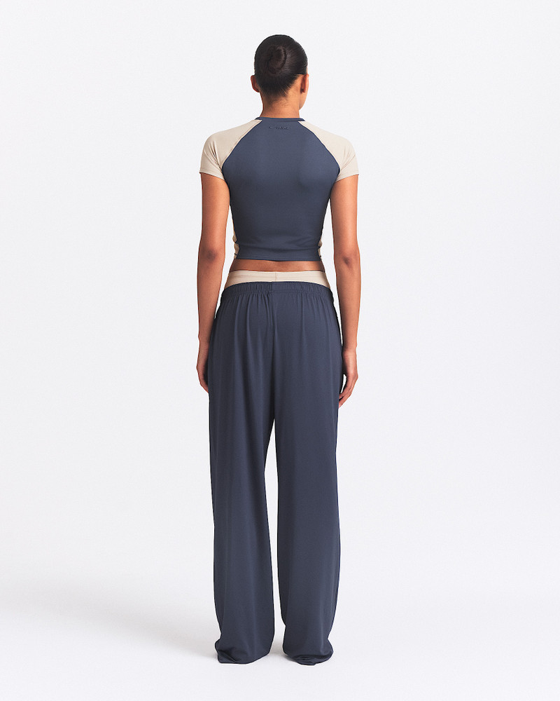 NikeSKIMS Matte Shine Mix Women's Short-Sleeve Crop Top 6