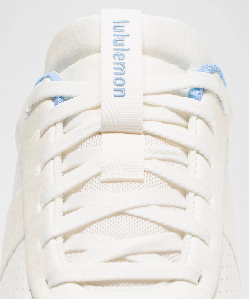 Men's Cityverse Perforated Sneaker 10