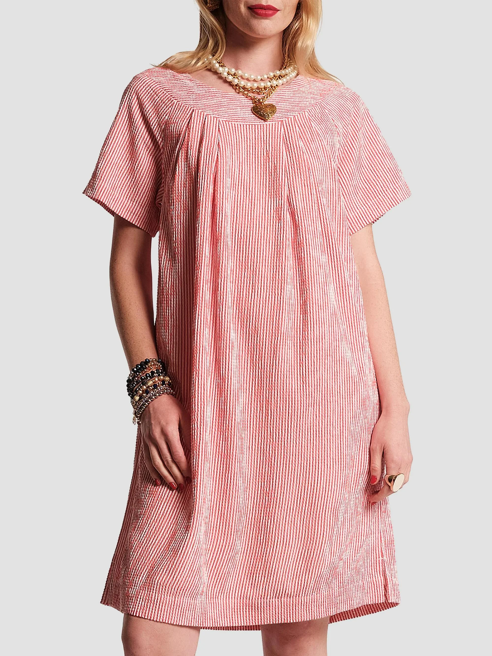 Women's Easy Pleated Seersucker Dress - Red White - 1