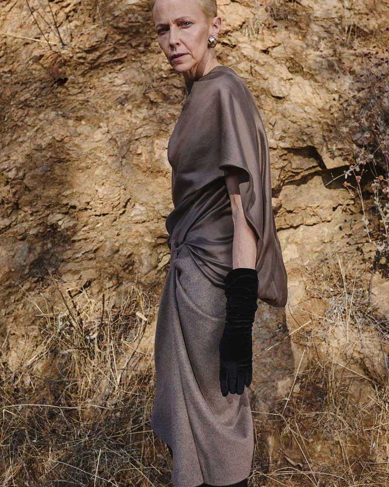 CREASE SKIRT OCHRE 4
