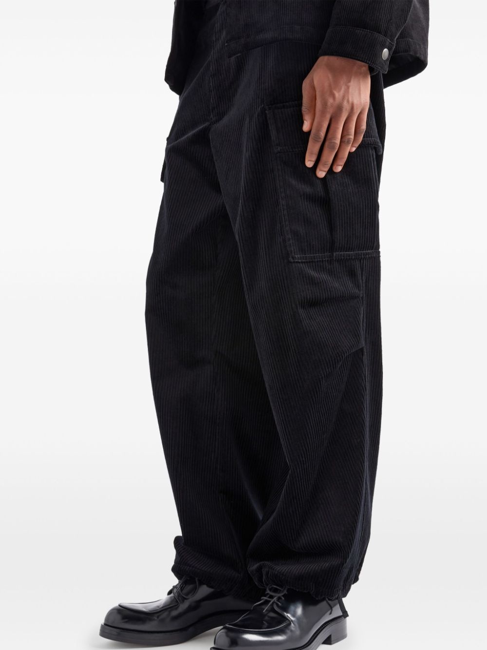 Corduroy pants with cargo pockets - 4