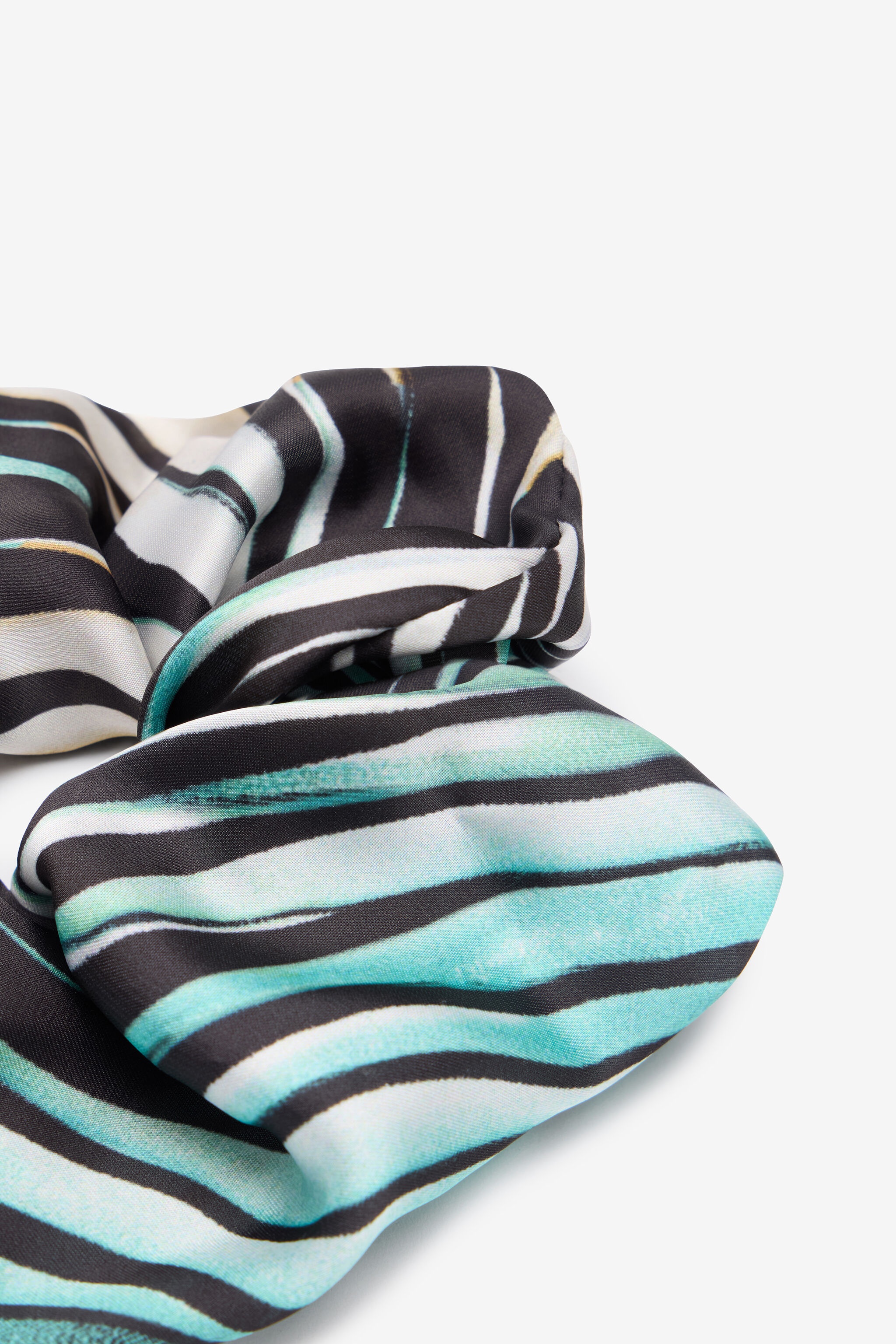 Ray Of Sea Print Silk Scrunchie - 2