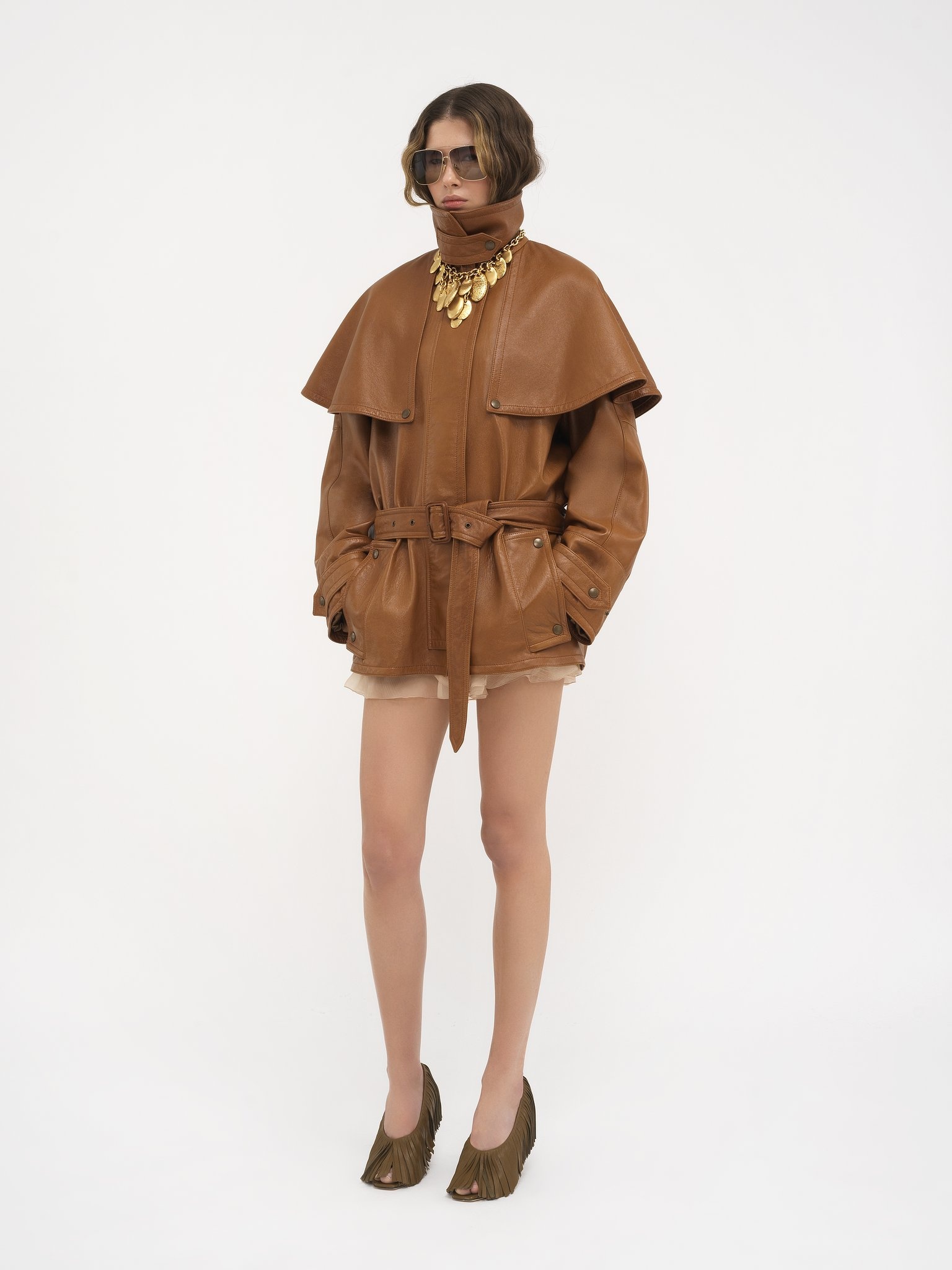 SHORT CAPE TRENCH COAT IN SOFT GLOSSY LEATHER - 3