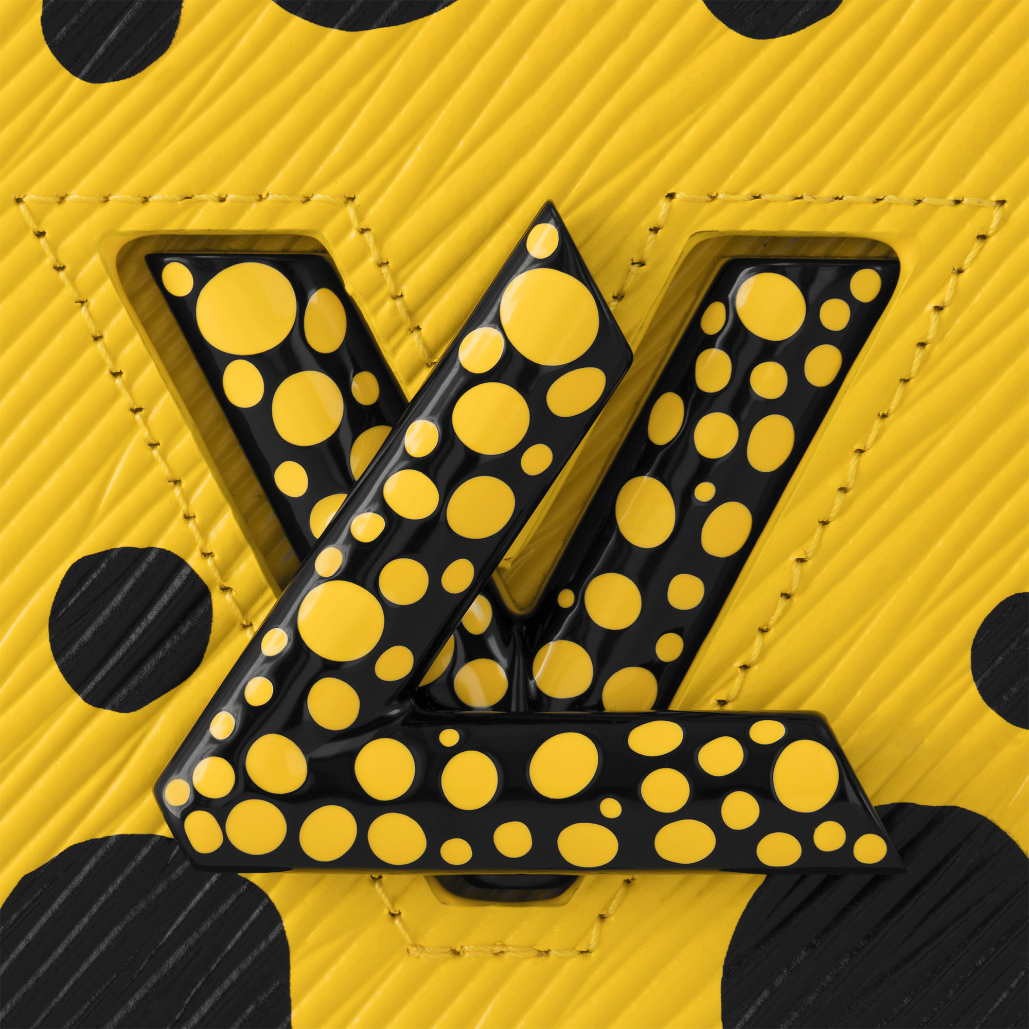 LV x YK Twist Belt Chain Wallet - 5