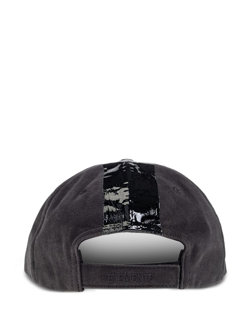 VETEMENTS stripe-detail baseball  cap outlook