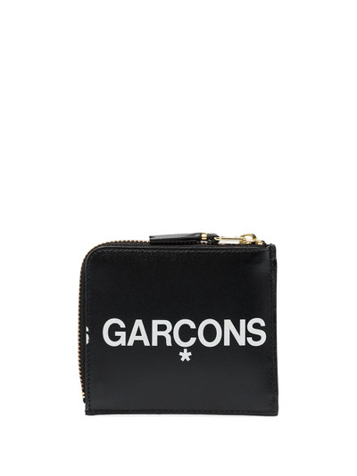 Comme Des Garçons logo zipped wallet outlook