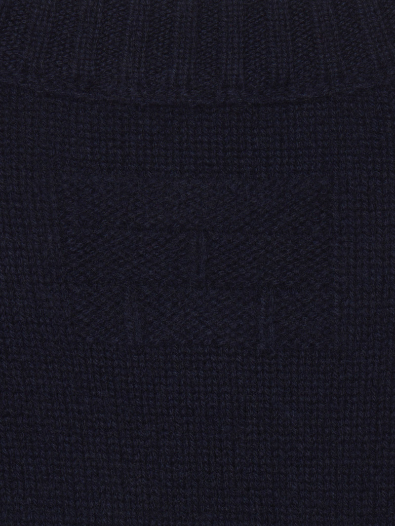 FRAME The Cashmere Crewneck Sweater in Navy outlook