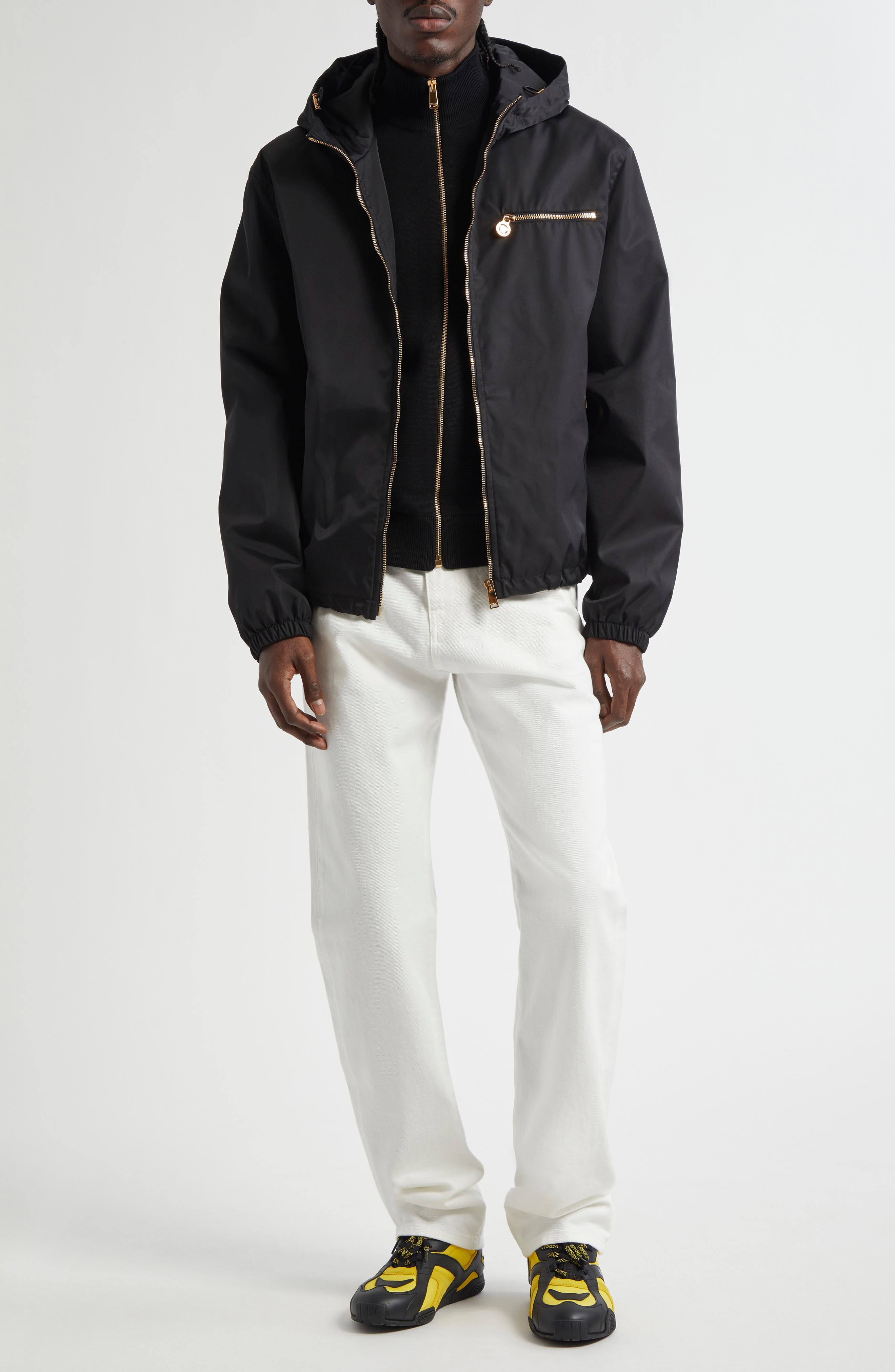 Medusa Buckle Straight Leg Jeans - 7