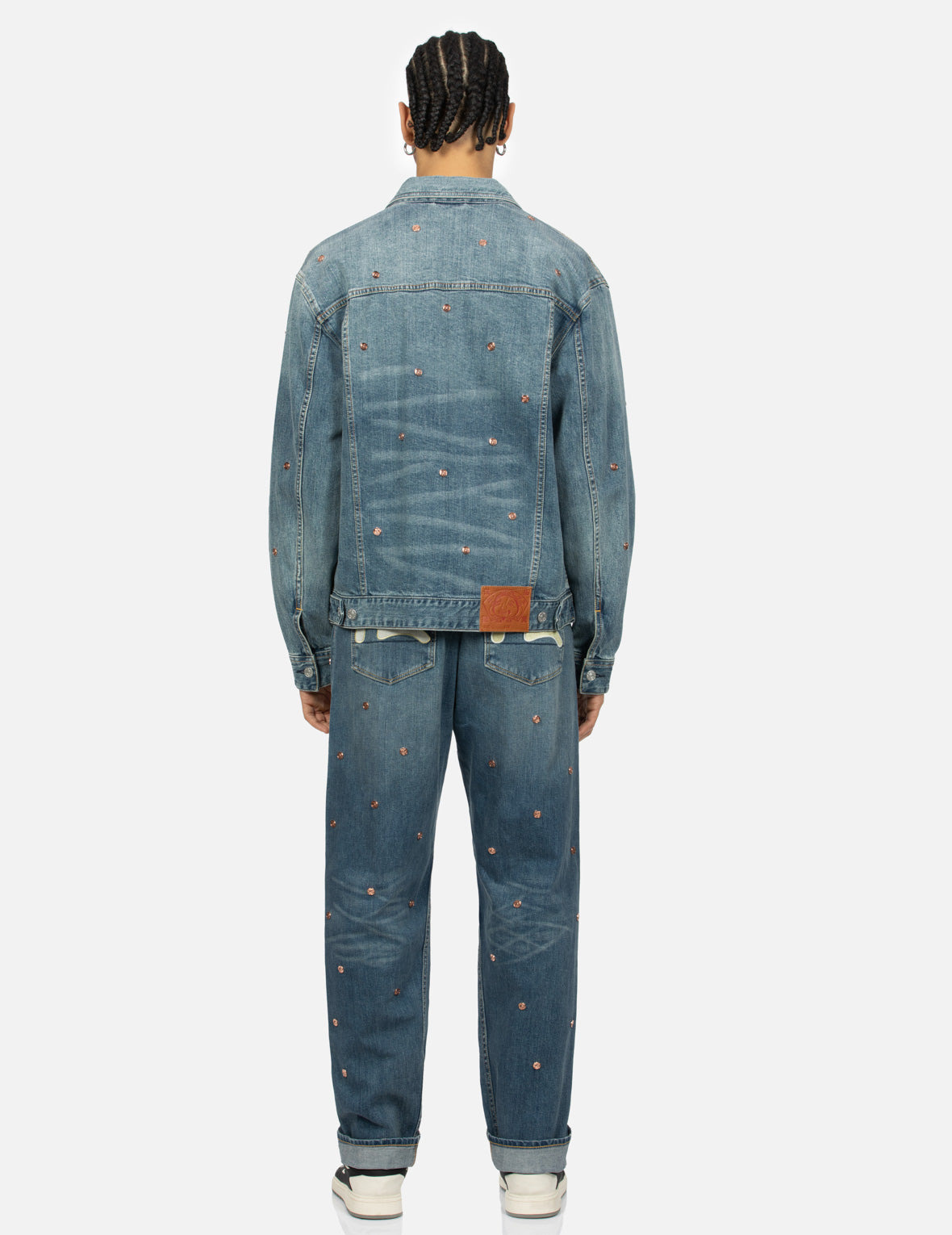 ALLOVER RIVETS AND SEAGULL APPLIQUE RELAX FIT DENIM JACKET - 6