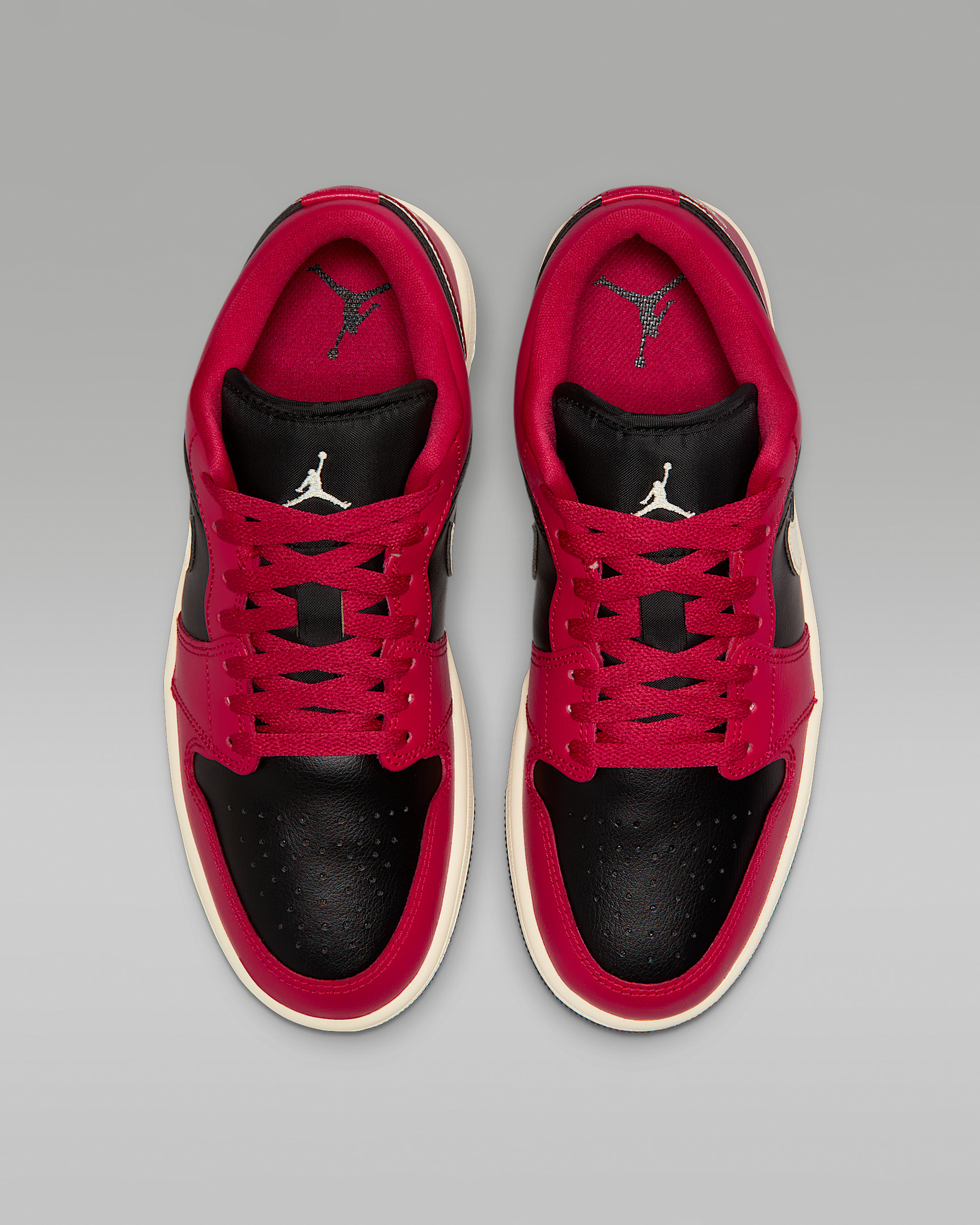 Air Jordan 1 Low Women's Shoes - 4