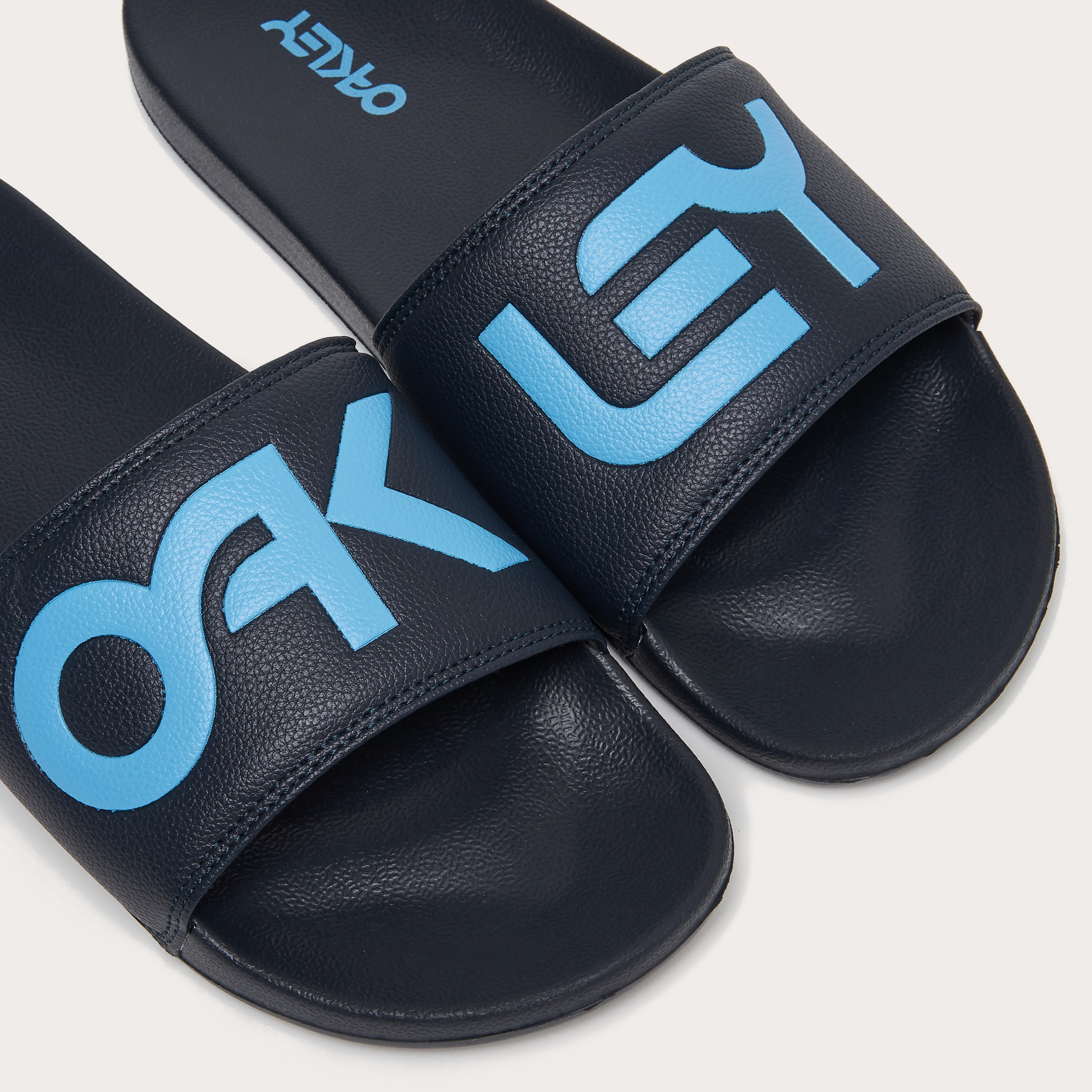 Oakley B1B Slide 2.0 - 5