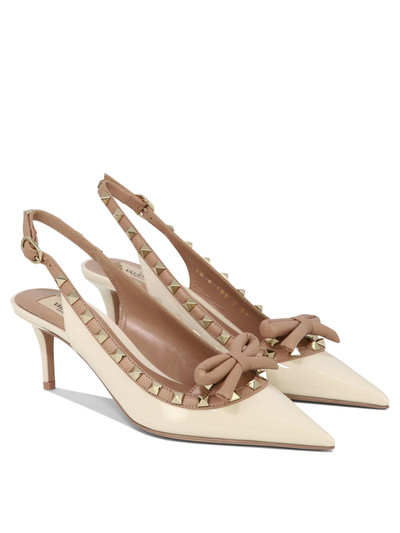 Valentino Rockstud Bow Heeled Shoes Beige outlook