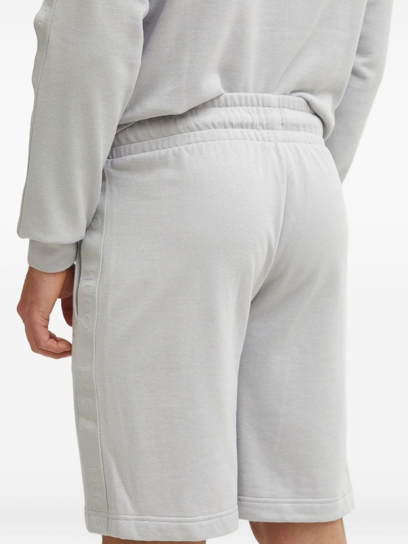HUGO logo-detail drawstring shorts outlook