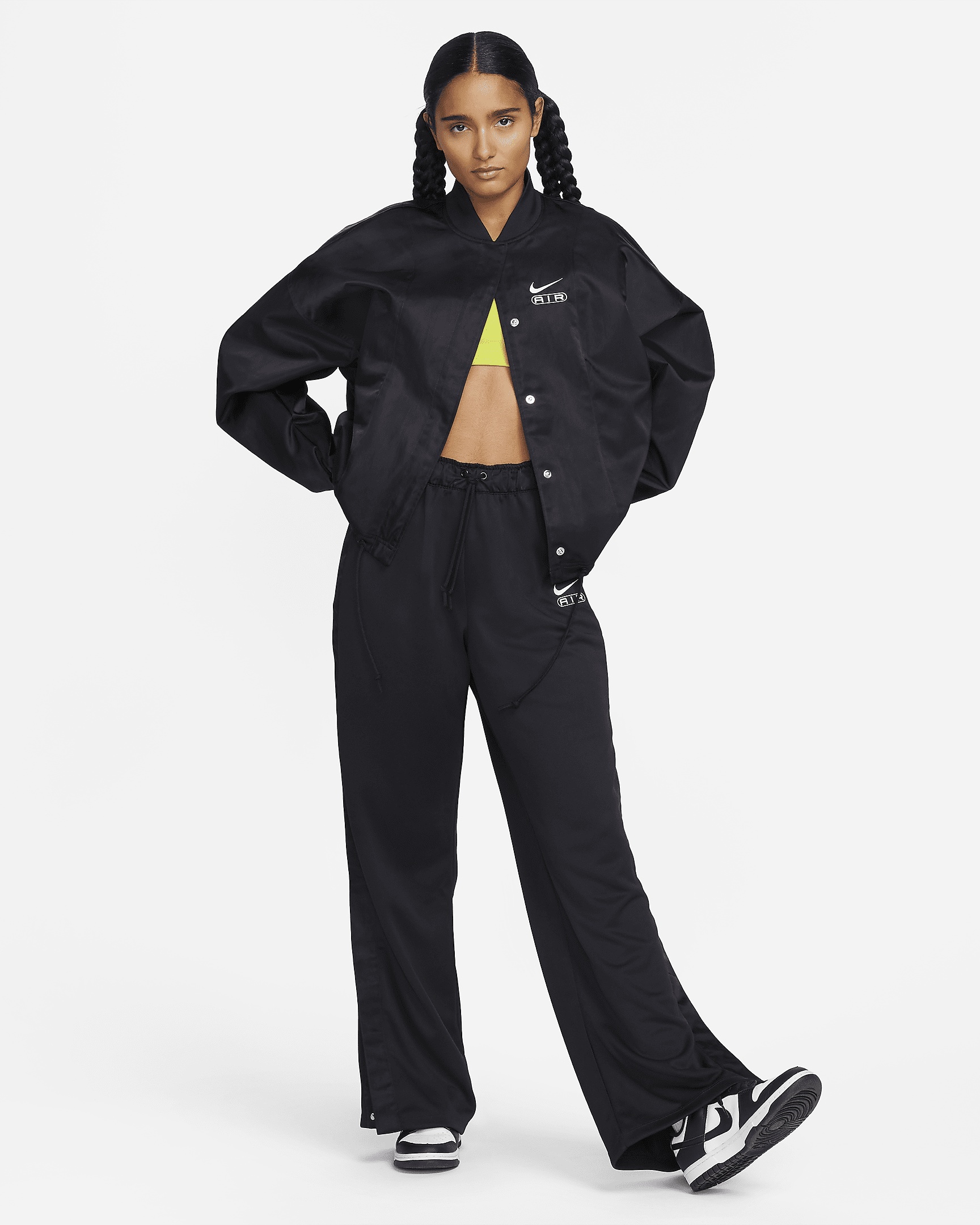 Nike Air Women's Oversized Woven Bomber Jacket - 9