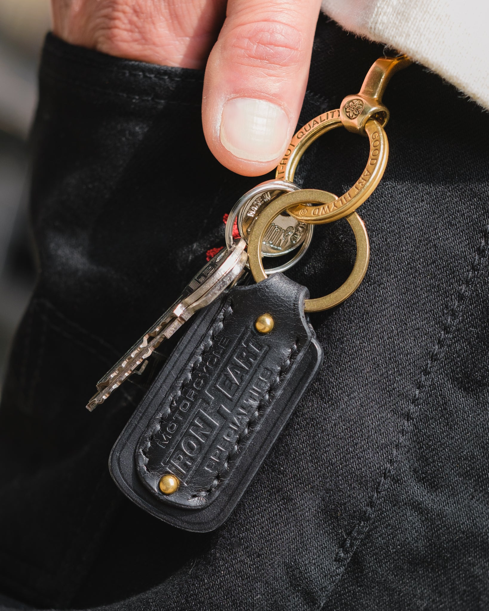 IHG-067-BLK Buttero Leather Key Ring w/Embossed Iron Heart Logo - Black - 2