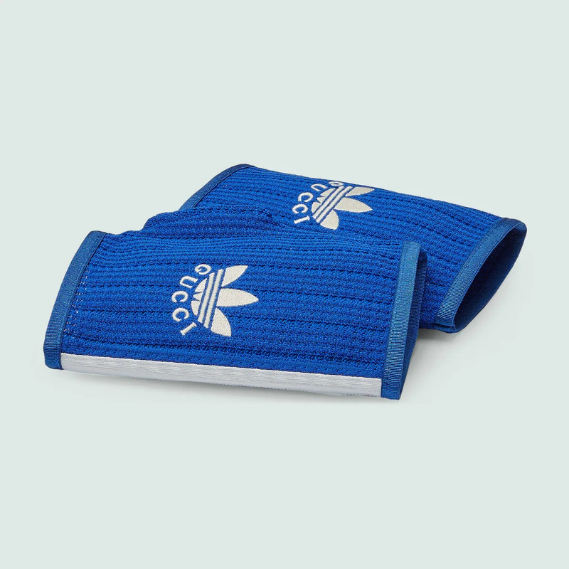 GUCCI adidas x Gucci knit gloves outlook