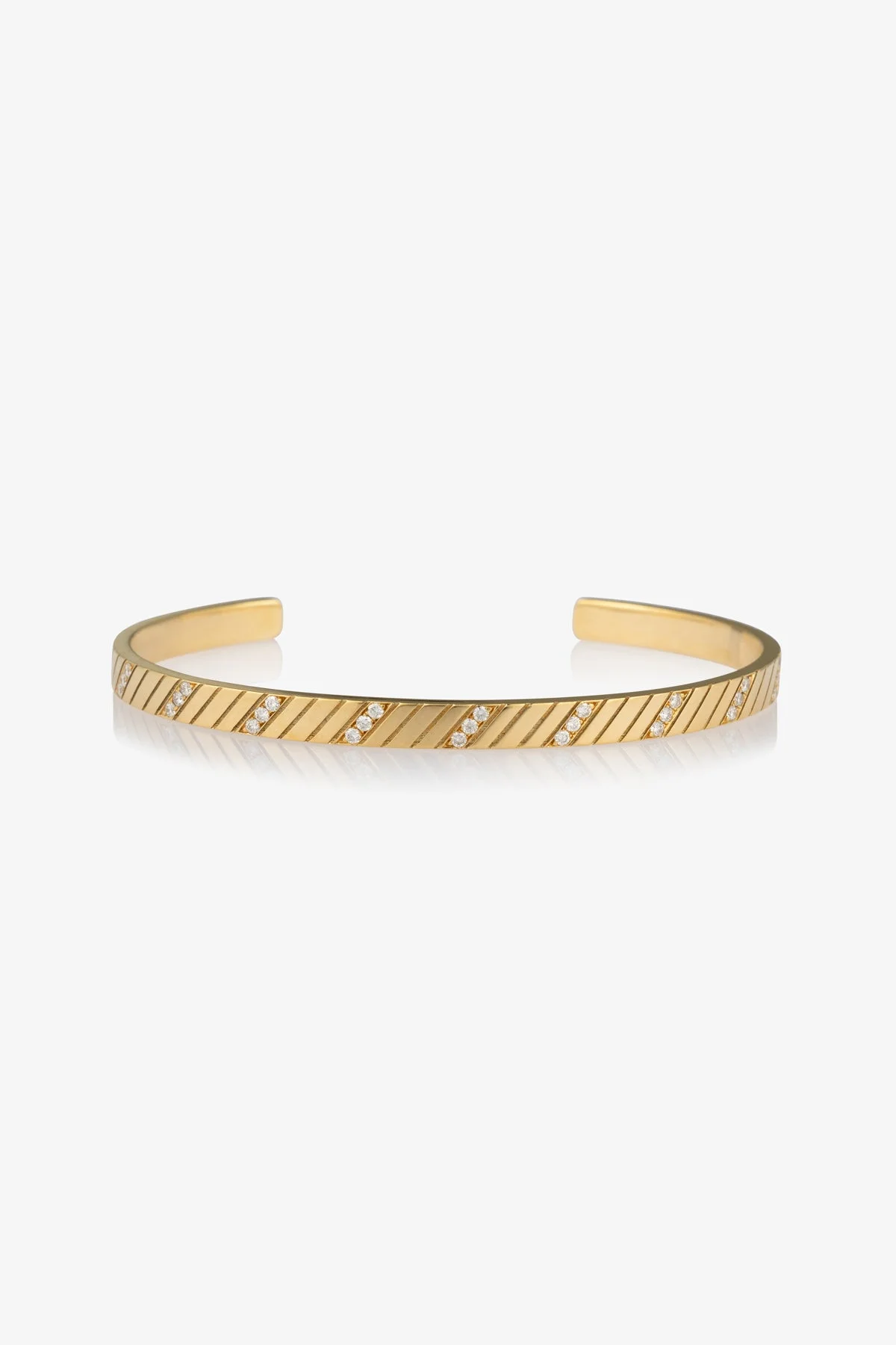 DIAMOND DIAGONAL ENGRAVED CUFF - 1