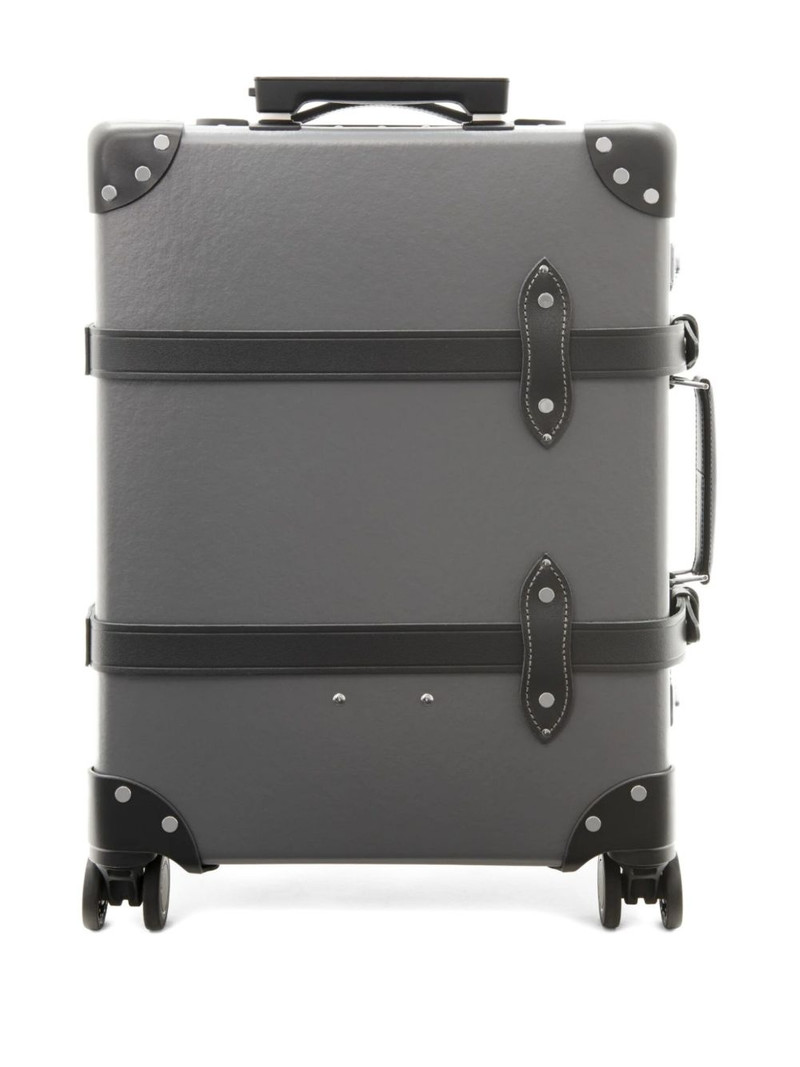 Globe-Trotter 007 suitcase outlook