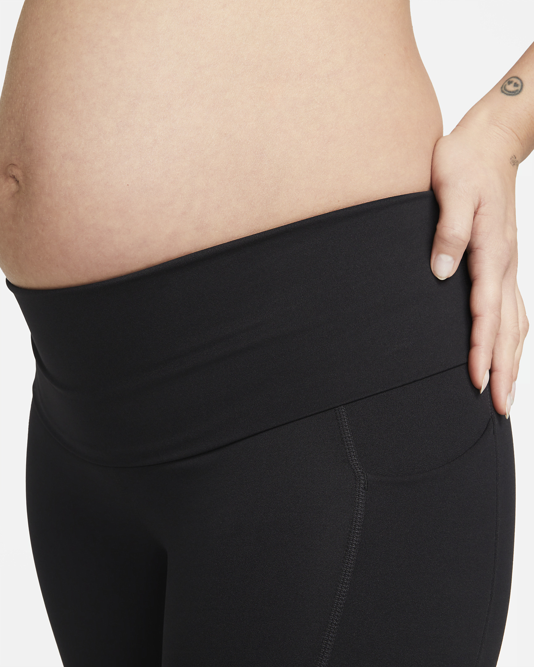 Nike Zenvy (M) Women's Gentle-Support High-Waisted 7/8 Leggings with Pockets (Maternity) - 7