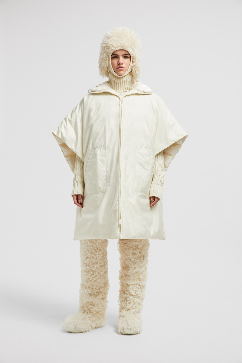 Moncler Hooded Padded Cape outlook