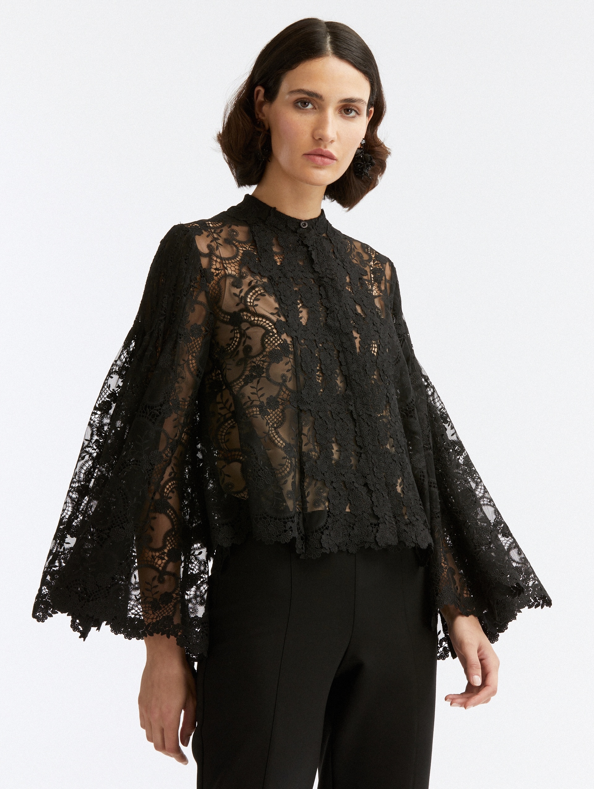 BRACELET SLEEVE GEO FLORAL LACE BLOUSE - 2