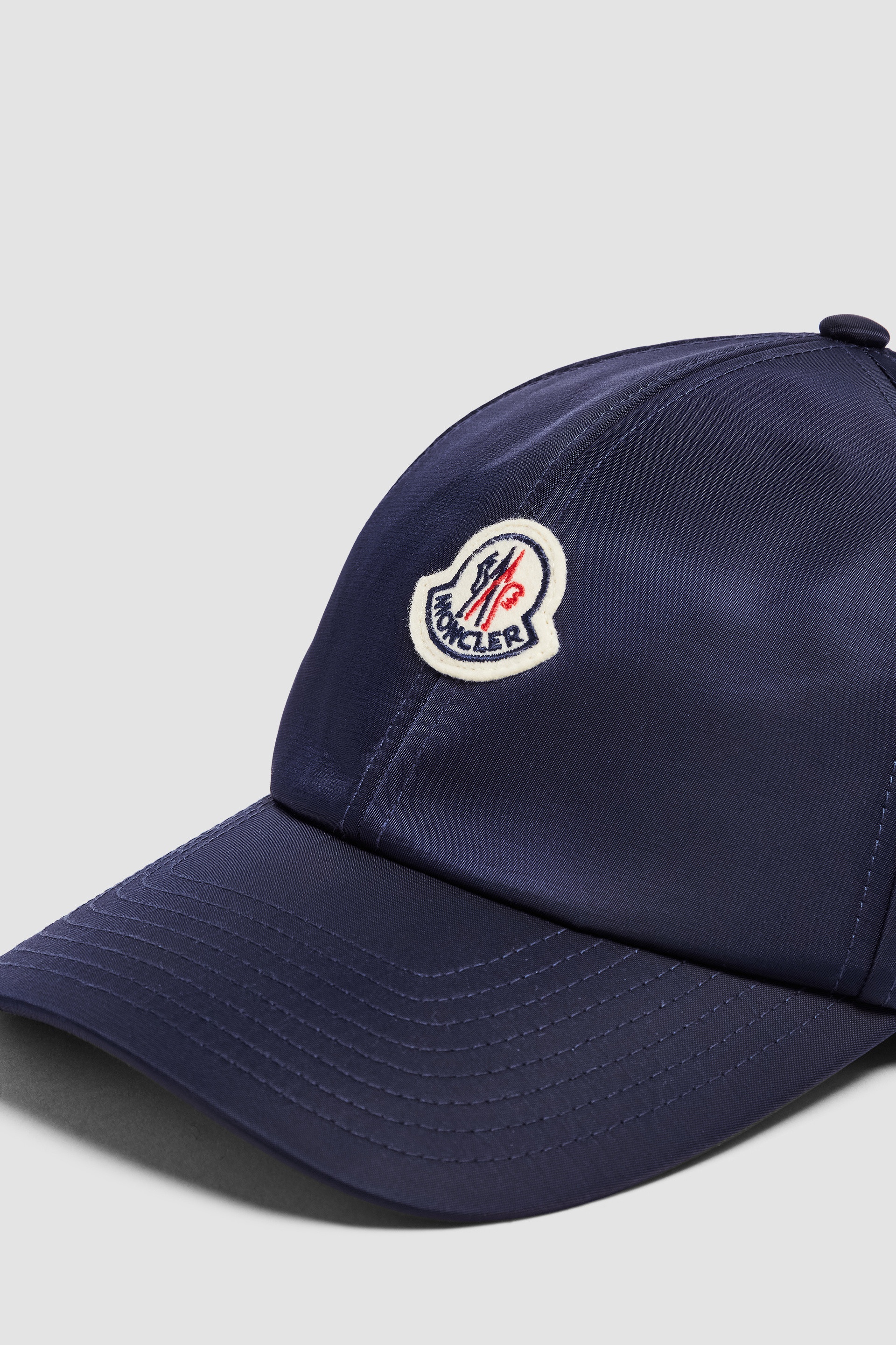 ★【MONCLER】CAPPELLO DA BASEBALL IN SATIN ★サテンキャップ Moncler Satin Baseball Cap | REVERSIBLE