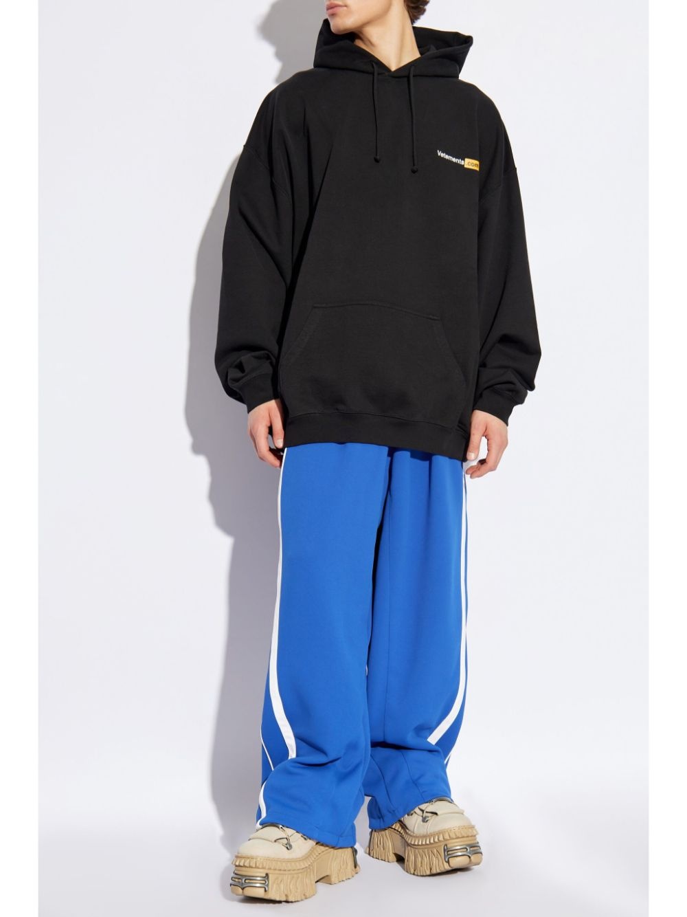 logo-print hoodie - 2