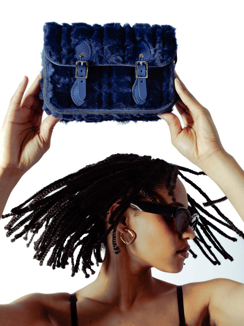 Cambridge Satchel The Little One - Electric Blue Merino outlook