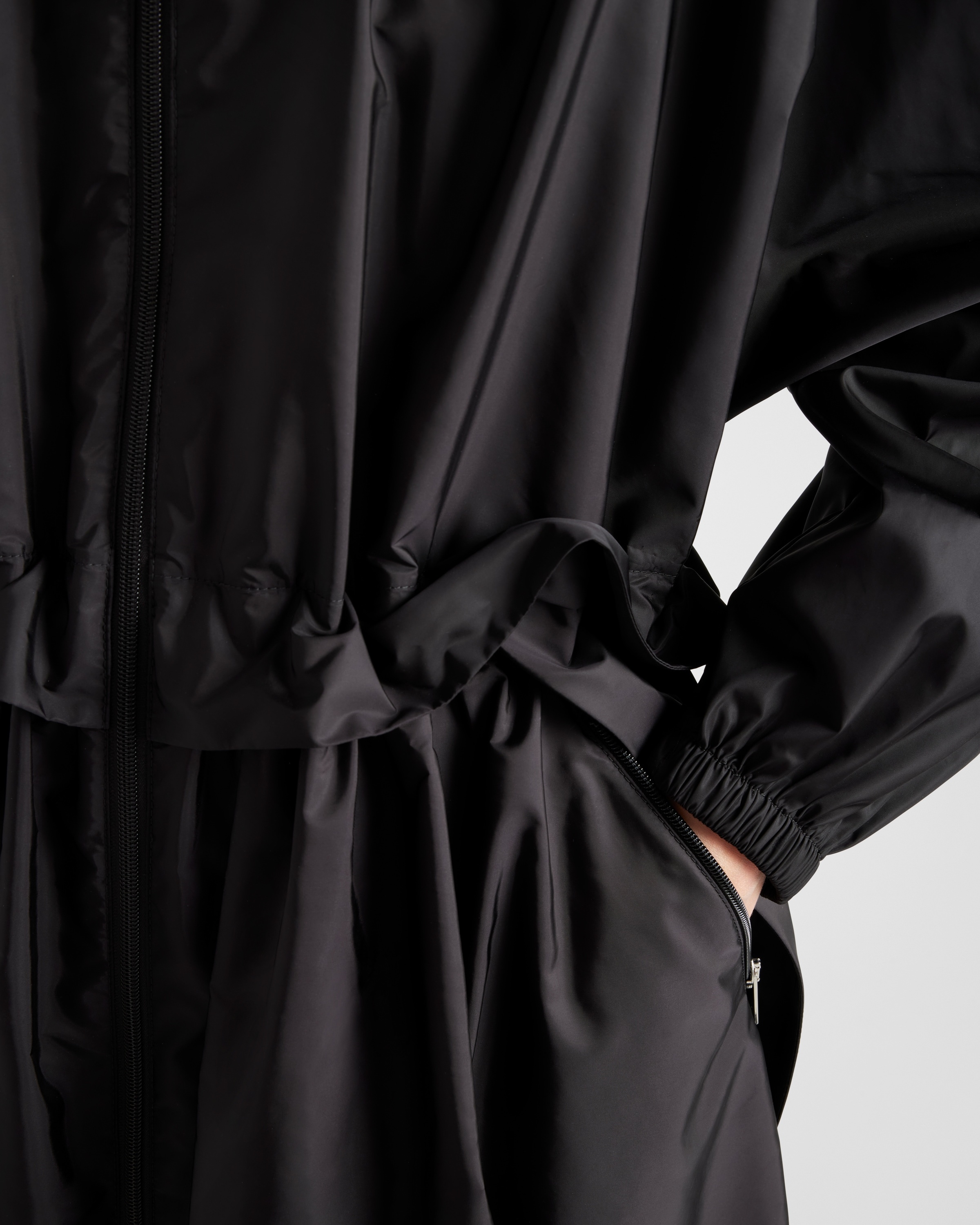 Light Re-Nylon raincoat - 4