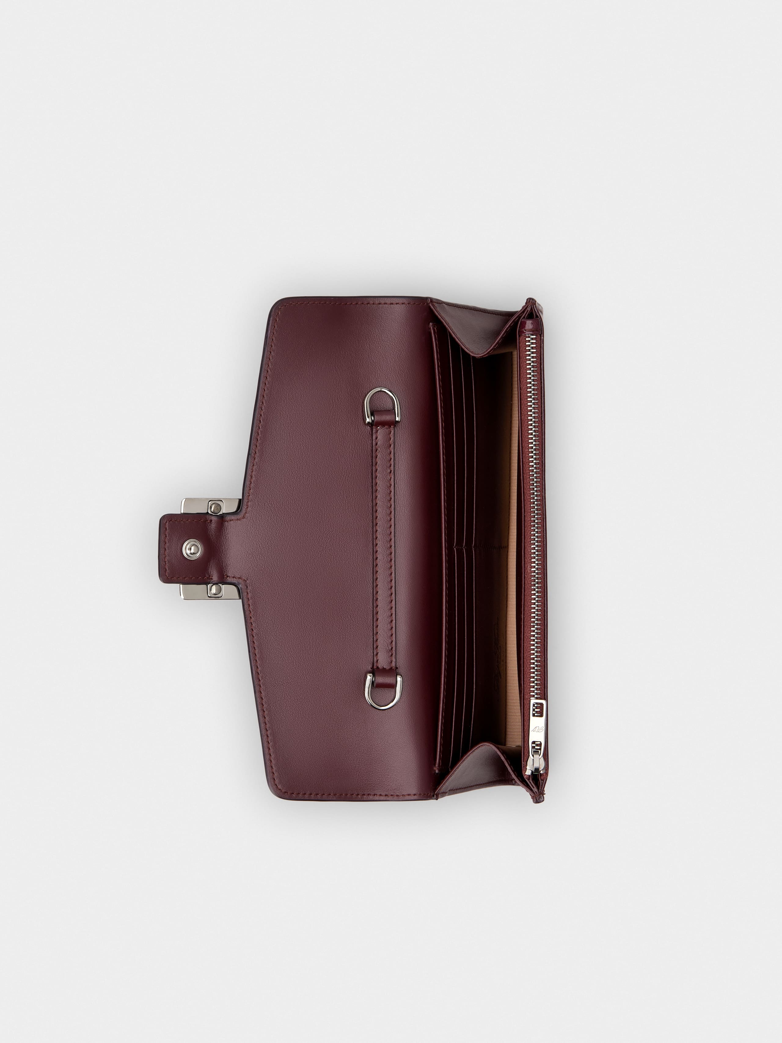 Belle Vivier Wallet on chain in patent leather - 5