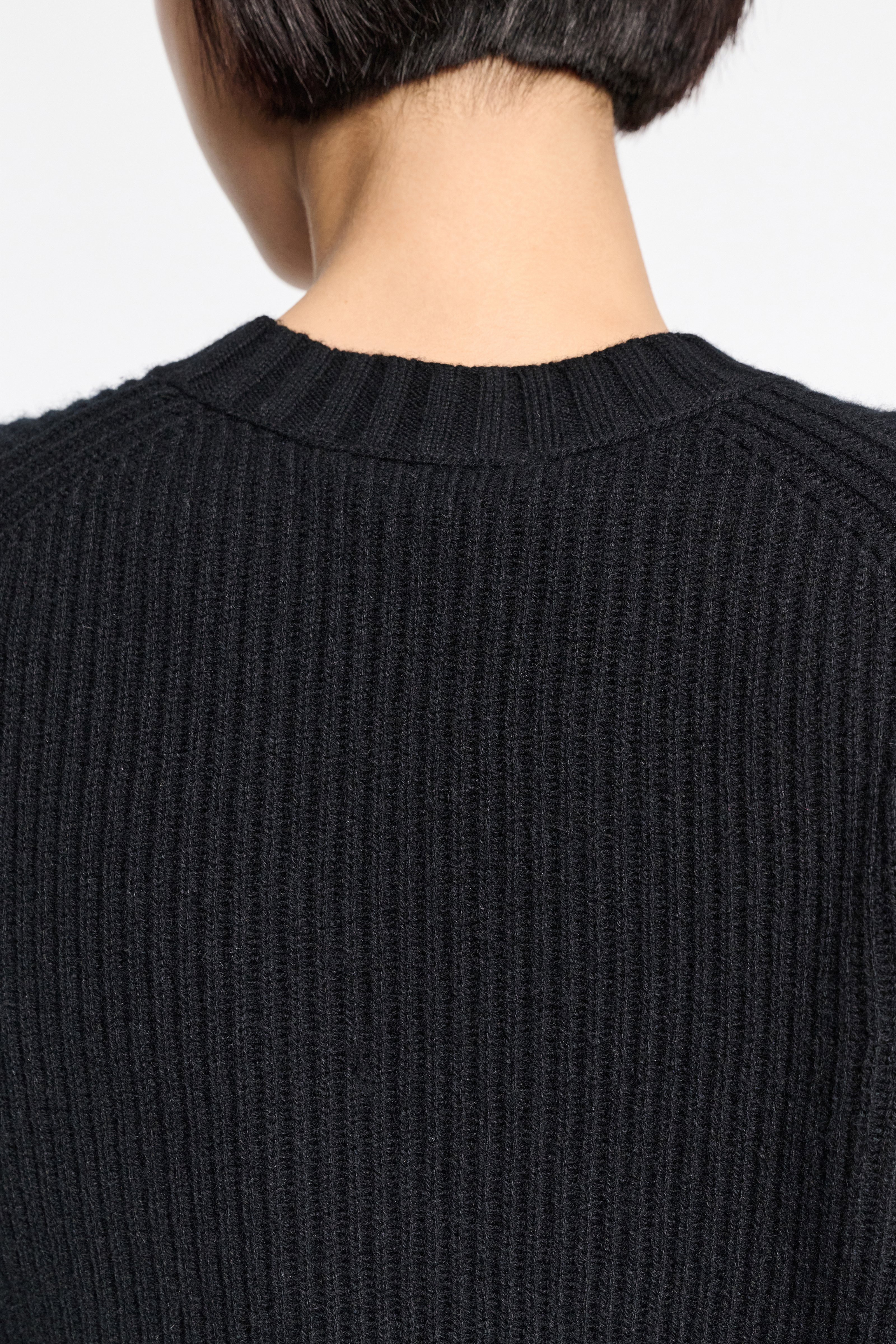BOLD VOLUMES pullover - 7